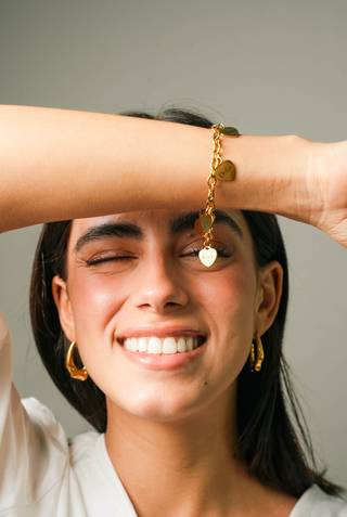 Pulsera personalizada con corazones