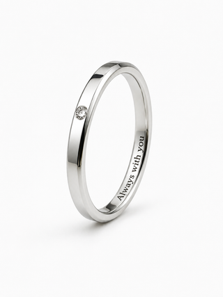 Anillo personalizado con diamante incrustado