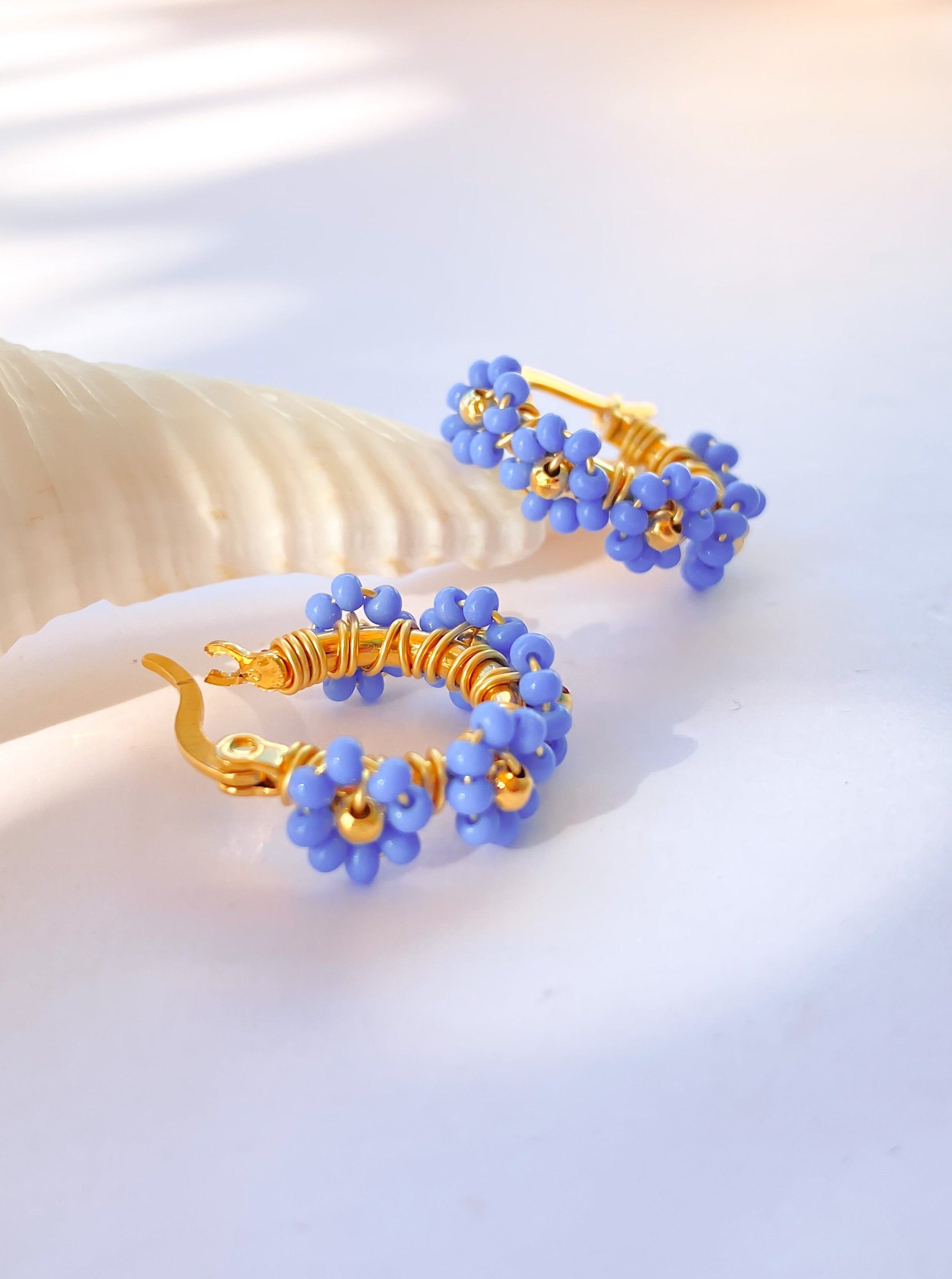 Arracadas de flores mini Azul – Stephanie Erbe